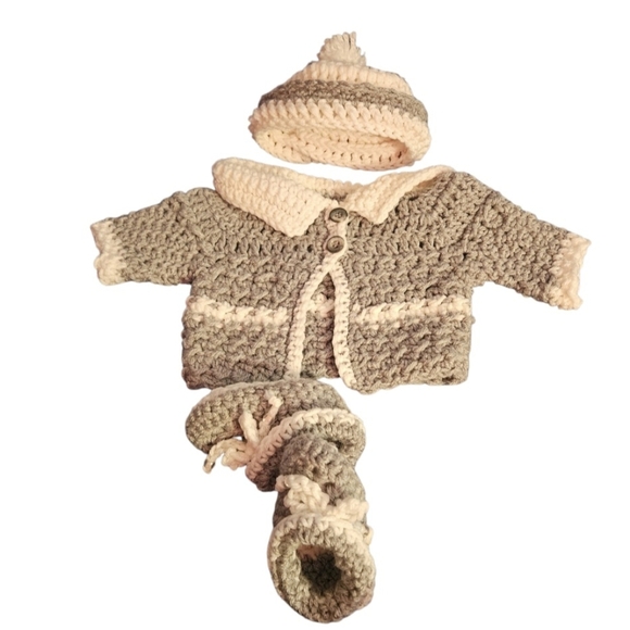 Hand Crafted Baby Sweater Hand Knit Crochet White Gray Botties Pom pom Hat 3-set - Picture 6 of 17